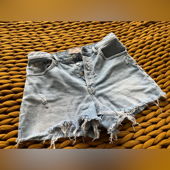 Everlane The Cheeky Short - Picture 3 of 5